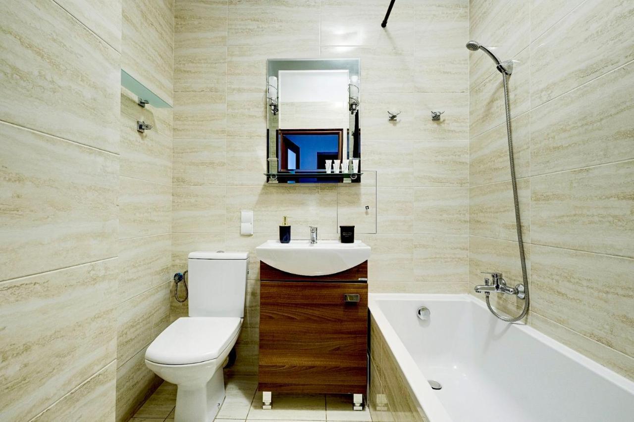 ורשה Charming Apartment In The City Center מראה חיצוני תמונה