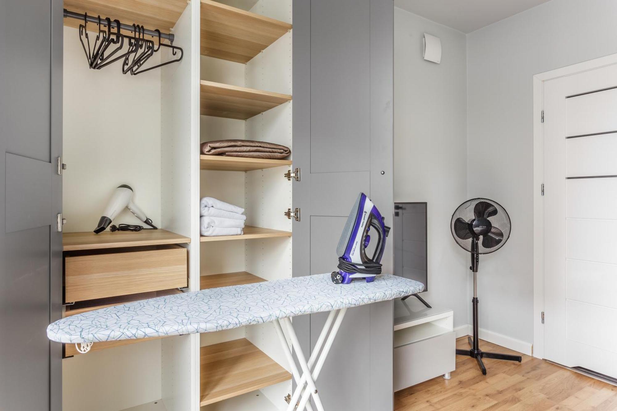 ורשה Charming Apartment In The City Center מראה חיצוני תמונה
